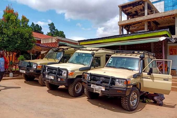 Best Safari Vehicle Rental Uganda With Pop-Up Roof
